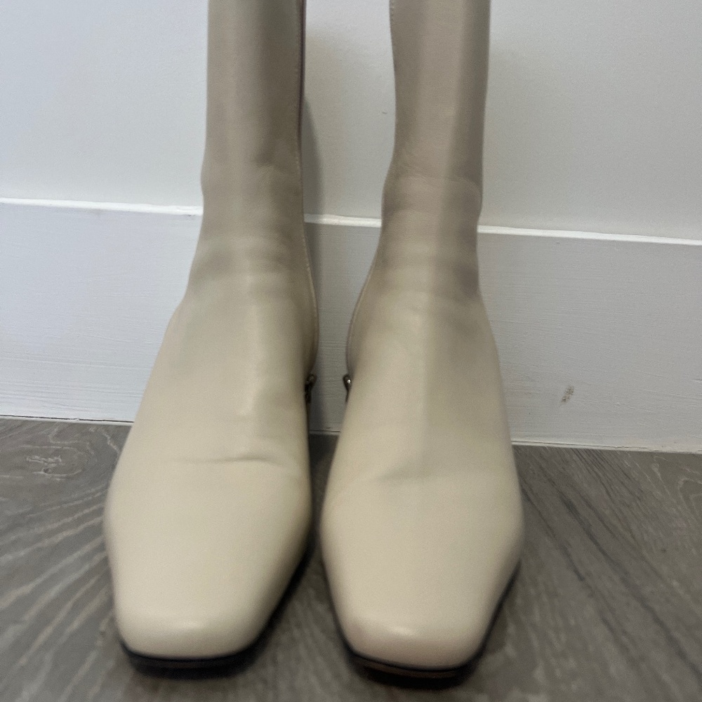 Lola Cruz women boot